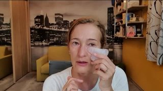 Homloksimítás és a nyári tekintet megnyitása Gua Sha kővel -összefoglaló